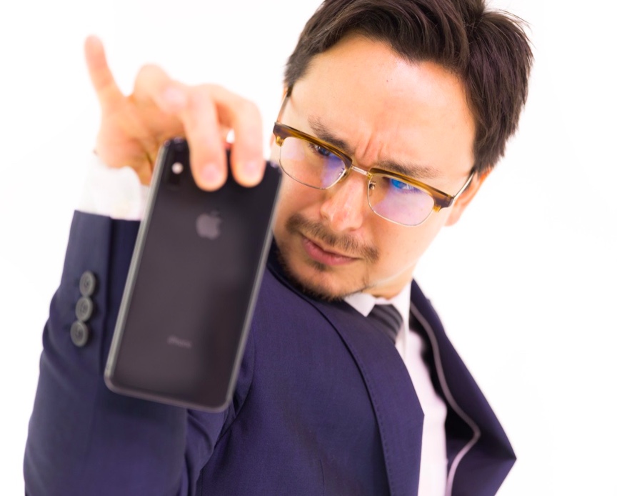 Business practices of cell phone sales in Japan